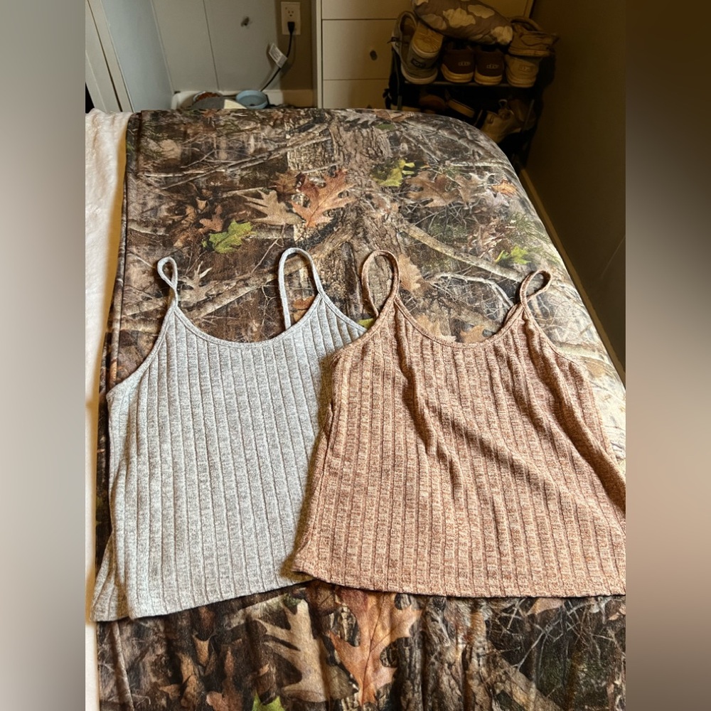Women’s Tank Tops